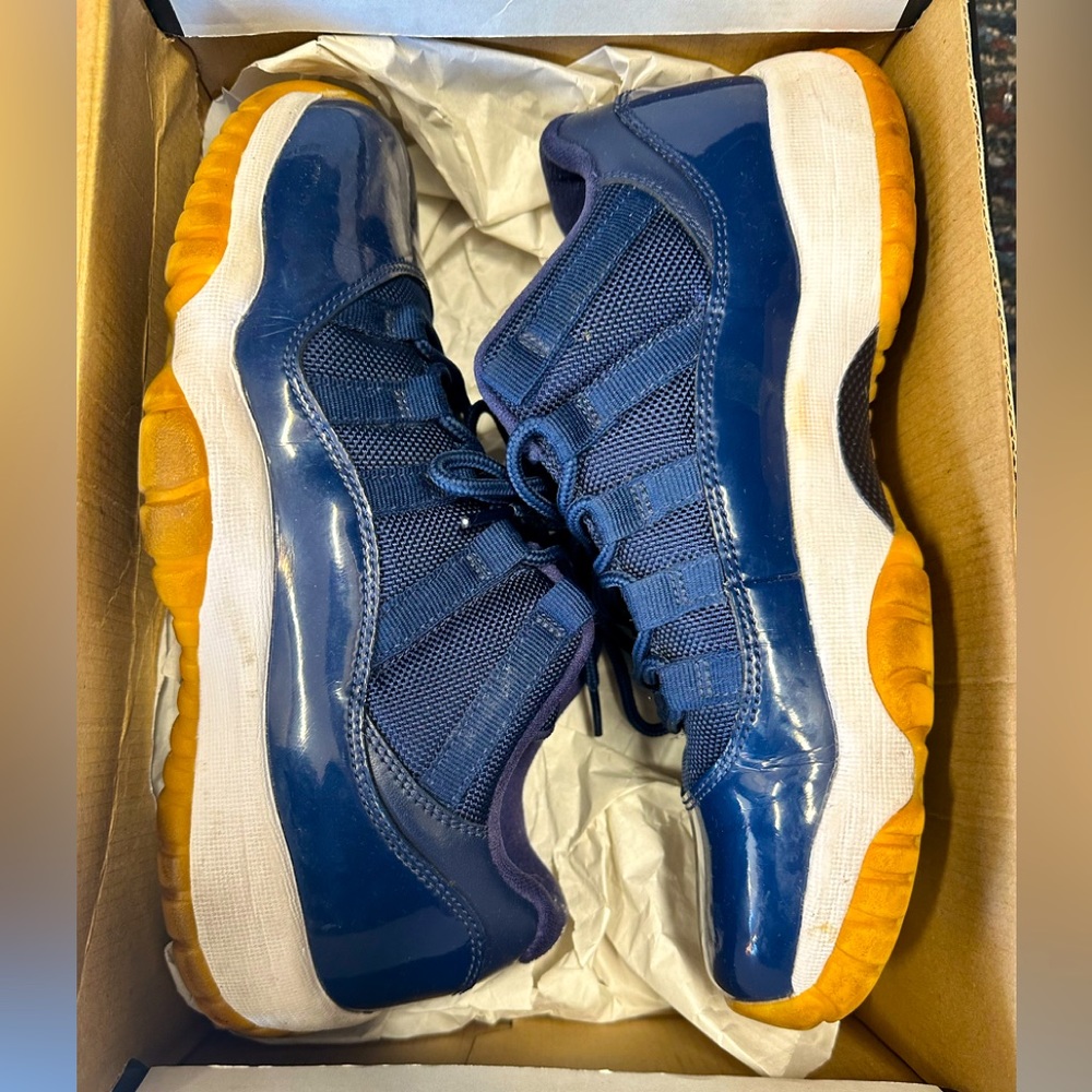 Jordan Retro 11 Low BG 💙